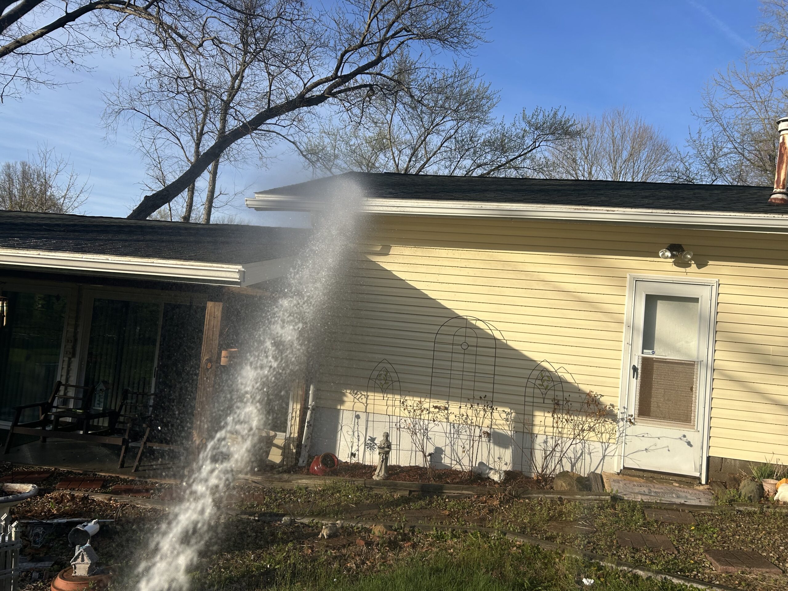 Soft wash house washing service in Akron Ohio by Rubber City Power Wash